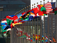 Flaggen vor dem UN-Hauptquartier | Bild: UN Photo | CC BY-NC-ND 2.0