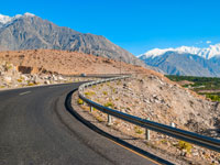 Karakorum Highway (Foto: Fazeela Jamil, Wikimedia Commons, CC BY-SA 4.0).